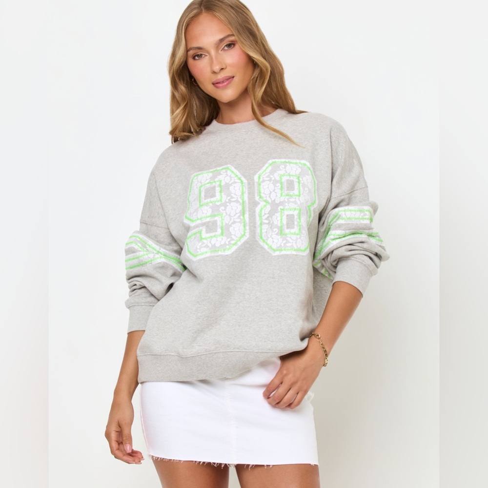 Anthropologie Legend Sweatshirt Size Medium NWT - Picture 1 of 7